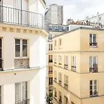 Appartement De 3 P, Baroque Et Vues Sur Toits Du Marais