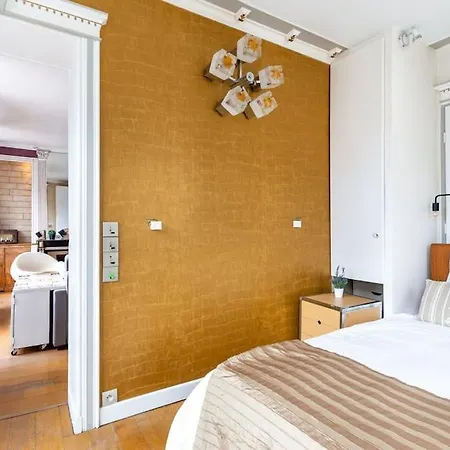 Appartamento De 3 P, Baroque Et Vues Sur Toits Du Marais Parigi