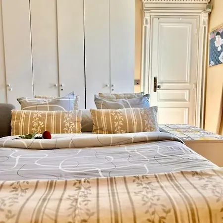 De 3 P, Baroque Et Vues Sur Toits Du Marais Appartamento Parigi