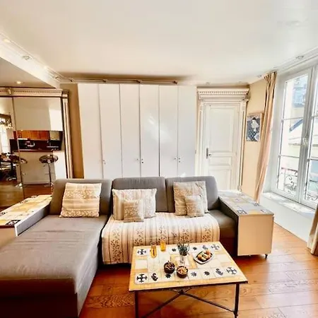 De 3 P, Baroque Et Vues Sur Toits Du Marais Appartamento