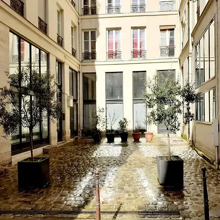 Appartamento De 3 P, Baroque Et Vues Sur Toits Du Marais