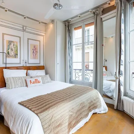 De 3 P, Baroque Et Vues Sur Toits Du Marais Appartamento