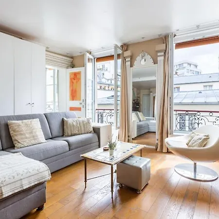 De 3 P, Baroque Et Vues Sur Toits Du Marais Parigi